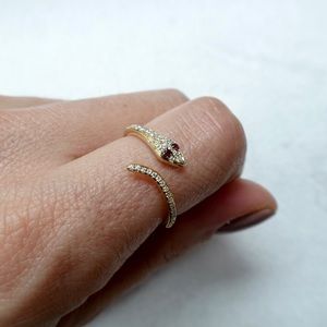 EF Collection Snake Ring. Size 6.